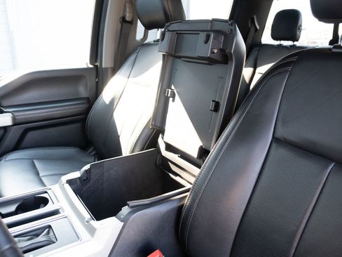 Used 2019 Ford F150 Lariat w/ Equipment Group 502A Luxury AWD/4WD image 10