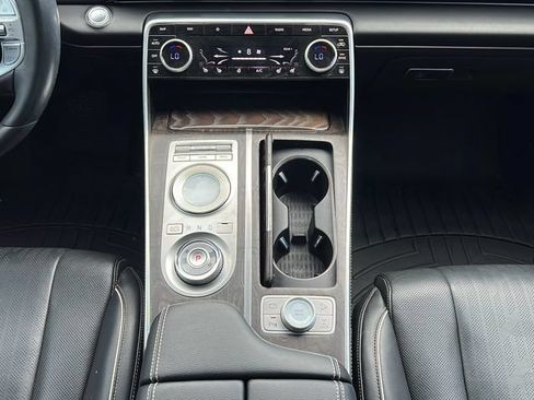 Used 2021 Genesis GV80 2.5T w/ Advanced Package 02 AWD/4WD image 15
