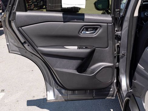 Used 2026 Nissan Rogue SV AWD/4WD image 13