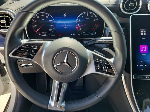 Certified 2025 Mercedes-Benz GLC 300 image 24