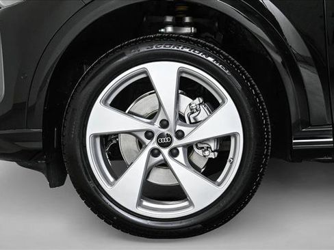 New 2025 Audi Q5 Premium Plus image 25