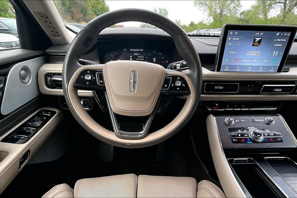 Used 2022 Lincoln Aviator Reserve w/ Equipment Group 201A AWD/4WD image 7
