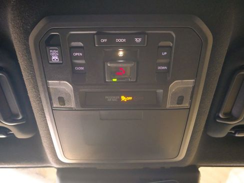 Used 2025 Toyota 4Runner TRD Off-Road Premium w/ Tow Technology Package image 31