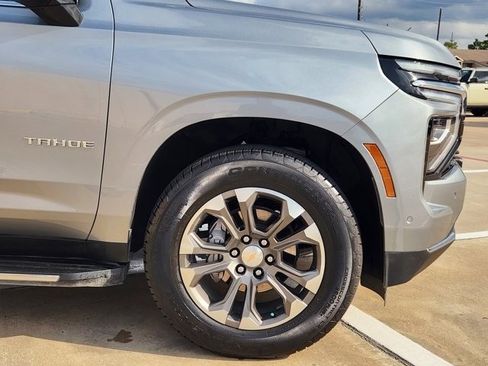 Used 2025 Chevrolet Tahoe LS image 8