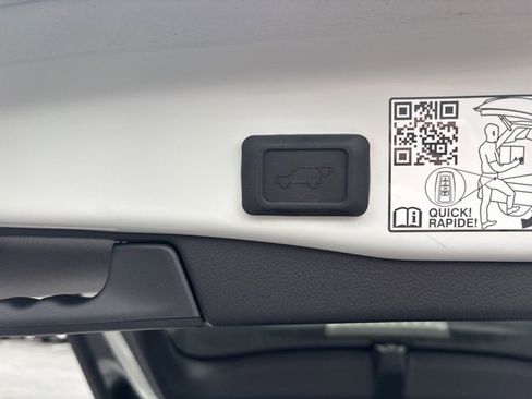 Used 2023 Toyota RAV4 XSE image 8