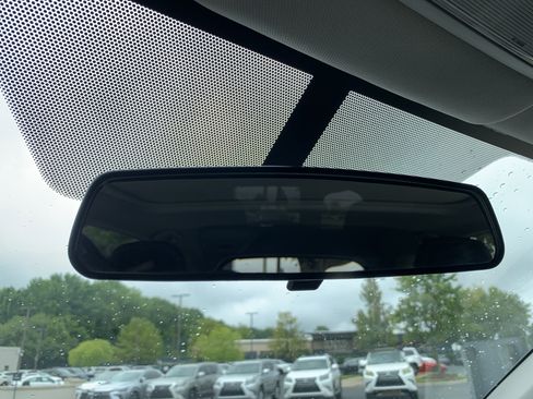 Used 2013 Toyota RAV4 XLE FWD image 27