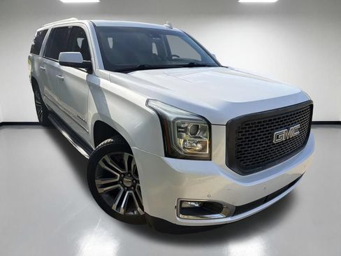 Used 2018 GMC Yukon XL Denali w/ Open Road Package AWD/4WD image 2
