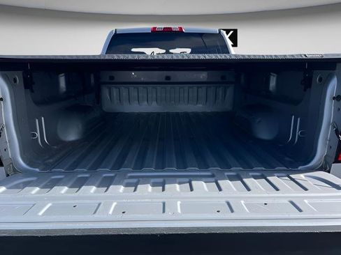 Used 2014 GMC Sierra 1500 SLE w/ SLE Preferred Package image 9