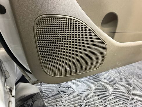 Used 2011 Nissan Pathfinder Silver image 27