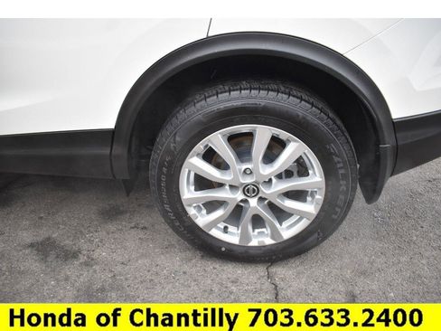 Used 2021 Nissan Rogue Sport SV image 25