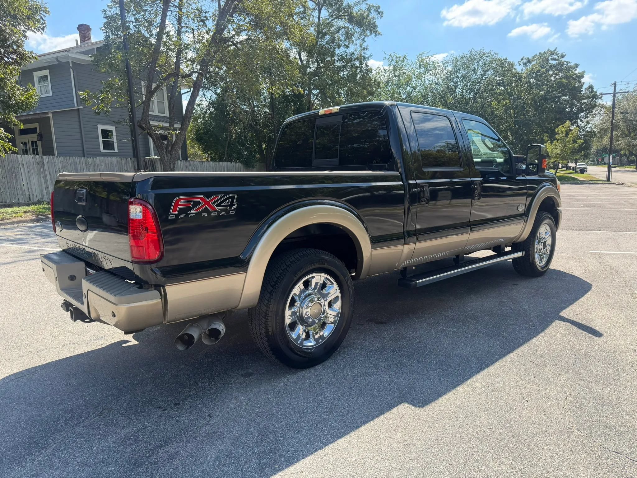 Used 2012 Ford F250 King Ranch w/ King Ranch w/Chrome Pkg AWD/4WD image 5