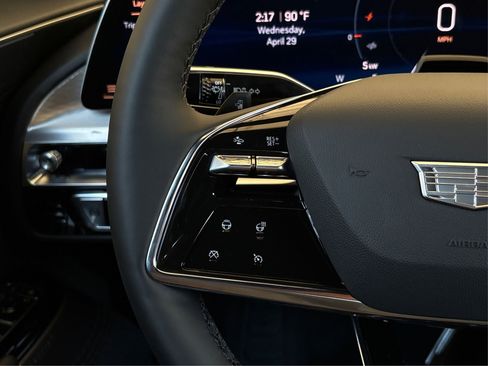 New 2026 Cadillac Lyriq Luxury RWD image 27
