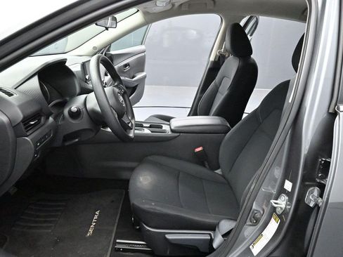 Used 2024 Nissan Sentra S FWD image 12