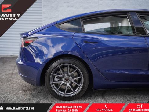Used 2021 Tesla Model 3 Standard Range Plus image 16
