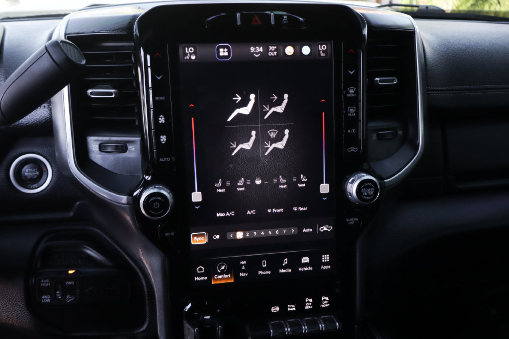 Used 2024 RAM 2500 Laramie w/ Sport Appearance Package AWD/4WD image 38