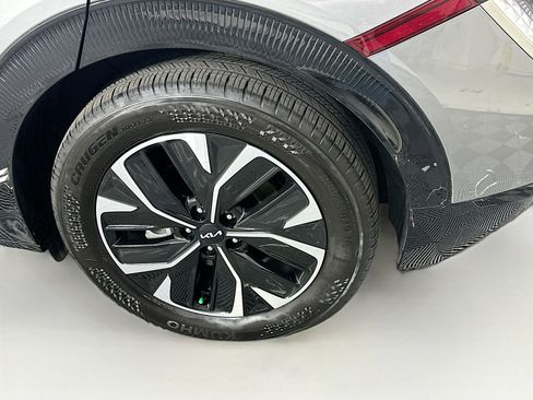 Used 2024 Kia EV6 Wind image 11