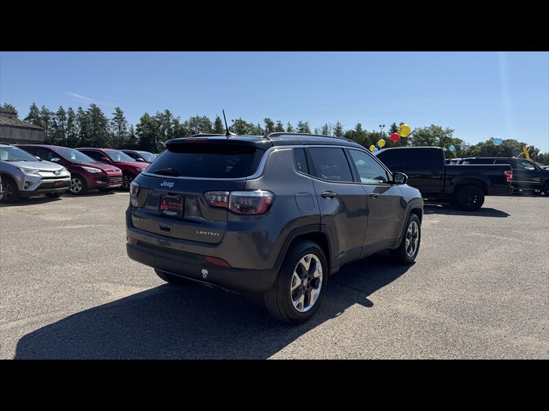 Used 2018 Jeep Compass Limited w/ Navigation Group AWD/4WD image 5