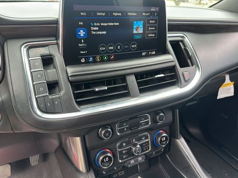Used 2021 Chevrolet Tahoe Z71 w/ Z71 Signature Package AWD/4WD image 27