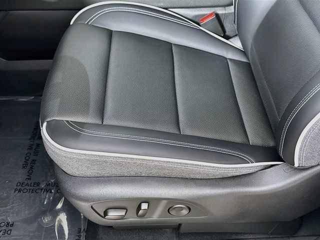 Used 2026 GMC Sierra EV Elevation w/ LPO, Elevation Dark Package AWD/4WD image 19