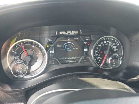 Used 2024 RAM 3500 Laramie AWD/4WD image 8