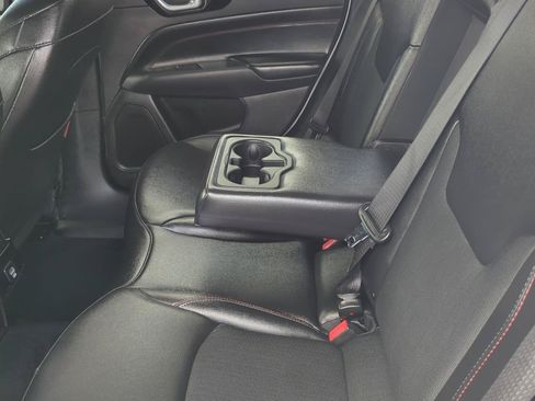 Used 2025 Jeep Compass Trailhawk AWD/4WD image 10