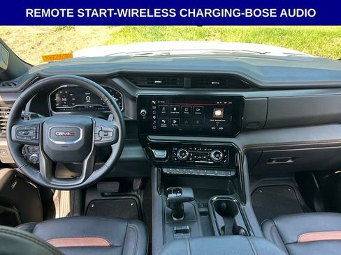 Used 2025 GMC Sierra 1500 AT4 w/ AT4 Premium Package AWD/4WD image 16