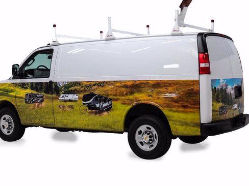 Used 2024 GMC Savana 2500 w/ Driver Convenience Package RWD image 4