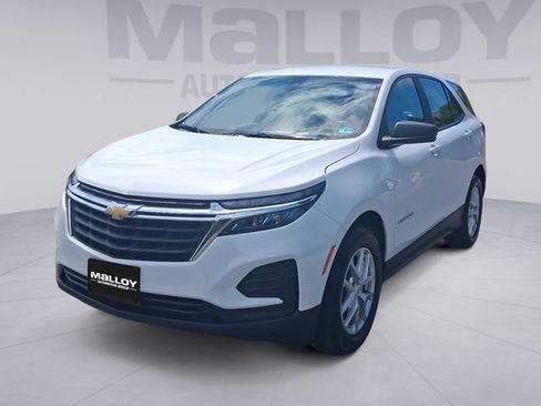 Used 2023 Chevrolet Equinox LS FWD image 1