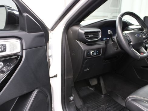 Used 2024 Ford Explorer ST w/ Technology Package AWD/4WD image 55