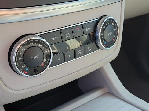 Used 2015 Mercedes-Benz ML 350 4MATIC image 29