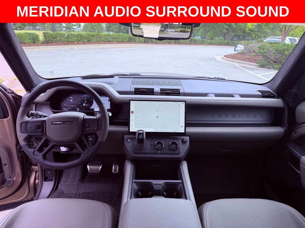 Used 2026 Land Rover Defender 110 OCTA AWD/4WD image 13