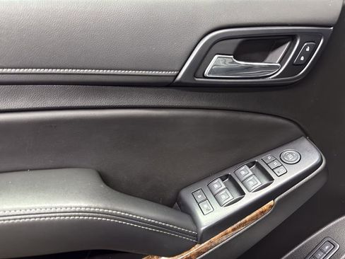 Used 2019 Chevrolet Tahoe Premier image 12
