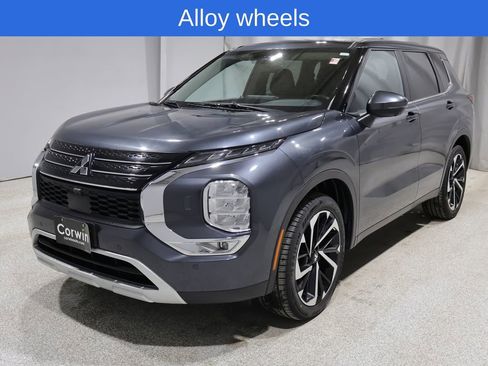 Used 2024 Mitsubishi Outlander SE image 18