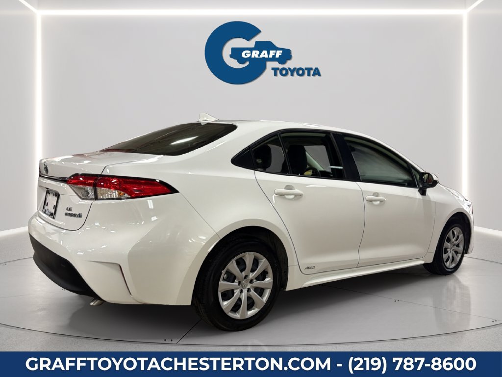 Used 2024 Toyota Corolla LE AWD/4WD image 6