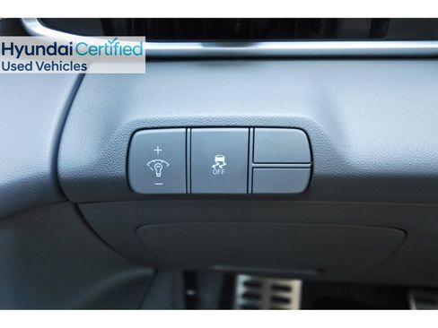 Certified 2025 Hyundai Elantra Sport FWD image 22