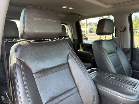 Used 2021 GMC Sierra 3500 Denali w/ Denali Ultimate Package AWD/4WD image 22