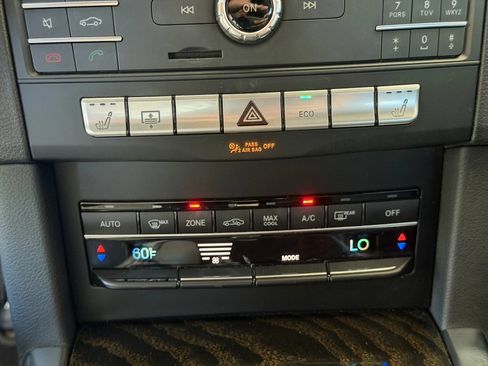 Used 2016 Mercedes-Benz E 350 Sedan image 30