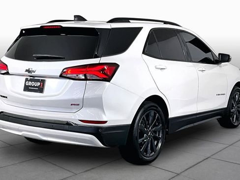 Used 2022 Chevrolet Equinox RS w/ RS Leather Package FWD image 13