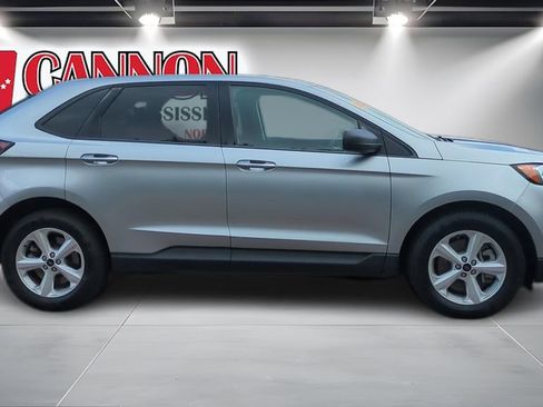Used 2023 Ford Edge SE AWD/4WD image 4