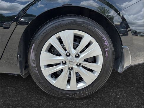 Used 2021 Nissan Sentra S FWD image 14