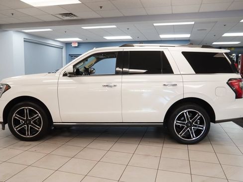Used 2021 Ford Expedition Limited AWD/4WD image 2
