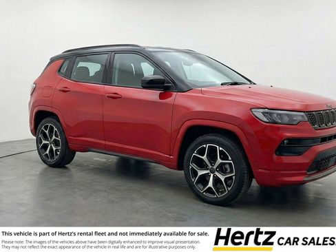 Used 2025 Jeep Compass Limited AWD/4WD image 1