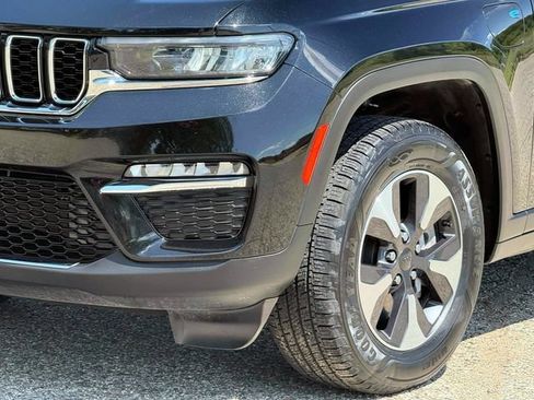 Certified 2024 Jeep Grand Cherokee Limited 4xe AWD/4WD image 10