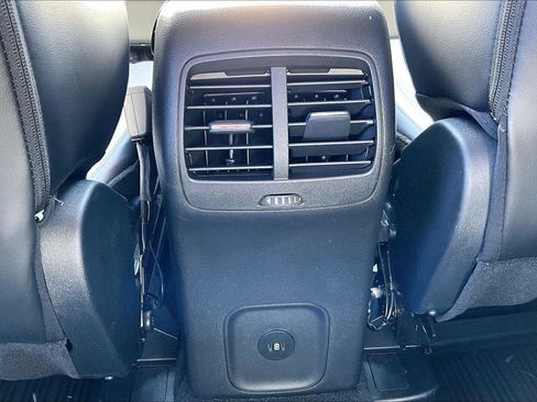 Used 2024 Ford Escape Platinum image 32