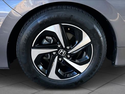 Used 2021 Honda Insight EX image 10