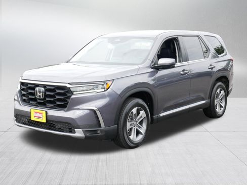 Used 2023 Honda Pilot EX-L image 3