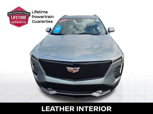 Used 2024 Cadillac XT4 Sport image 5