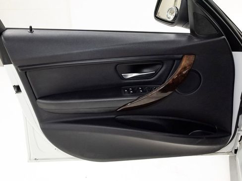 Used 2015 BMW 328i Sedan RWD image 10