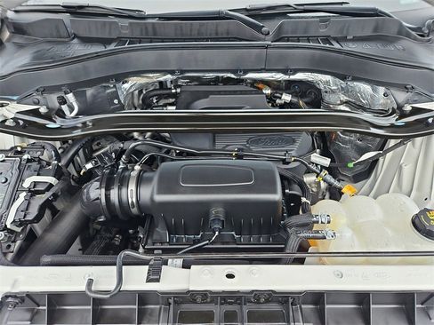 Used 2020 Ford Explorer Limited image 40