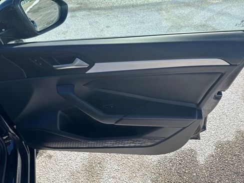 Certified 2025 Volkswagen Jetta S image 33